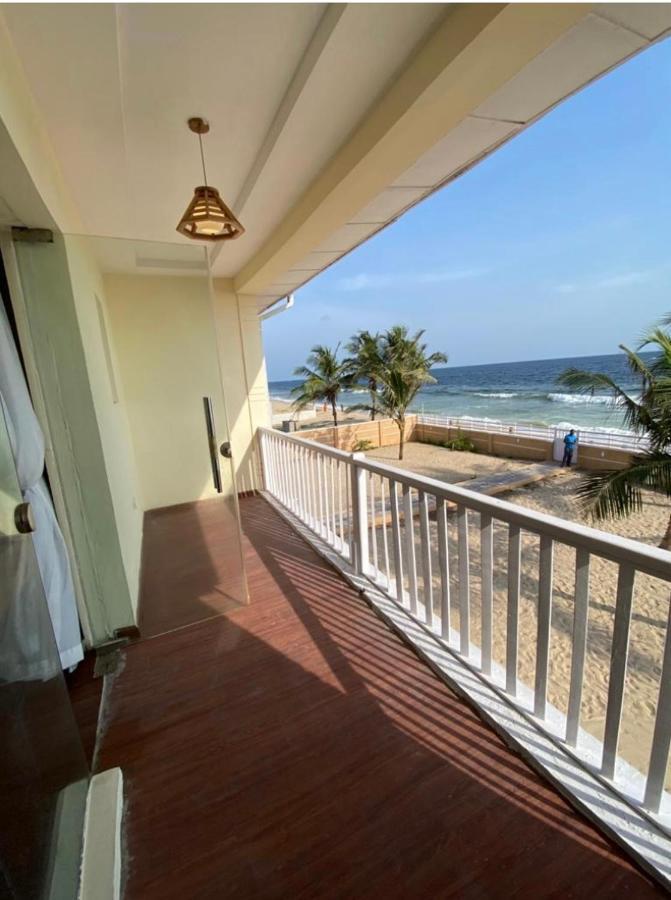 Oceanfront Wavecrest Hotel Lekki Exteriör bild