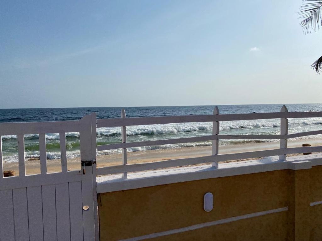 Oceanfront Wavecrest Hotel Lekki Exteriör bild