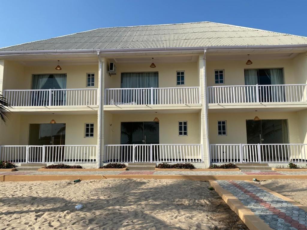 Oceanfront Wavecrest Hotel Lekki Exteriör bild